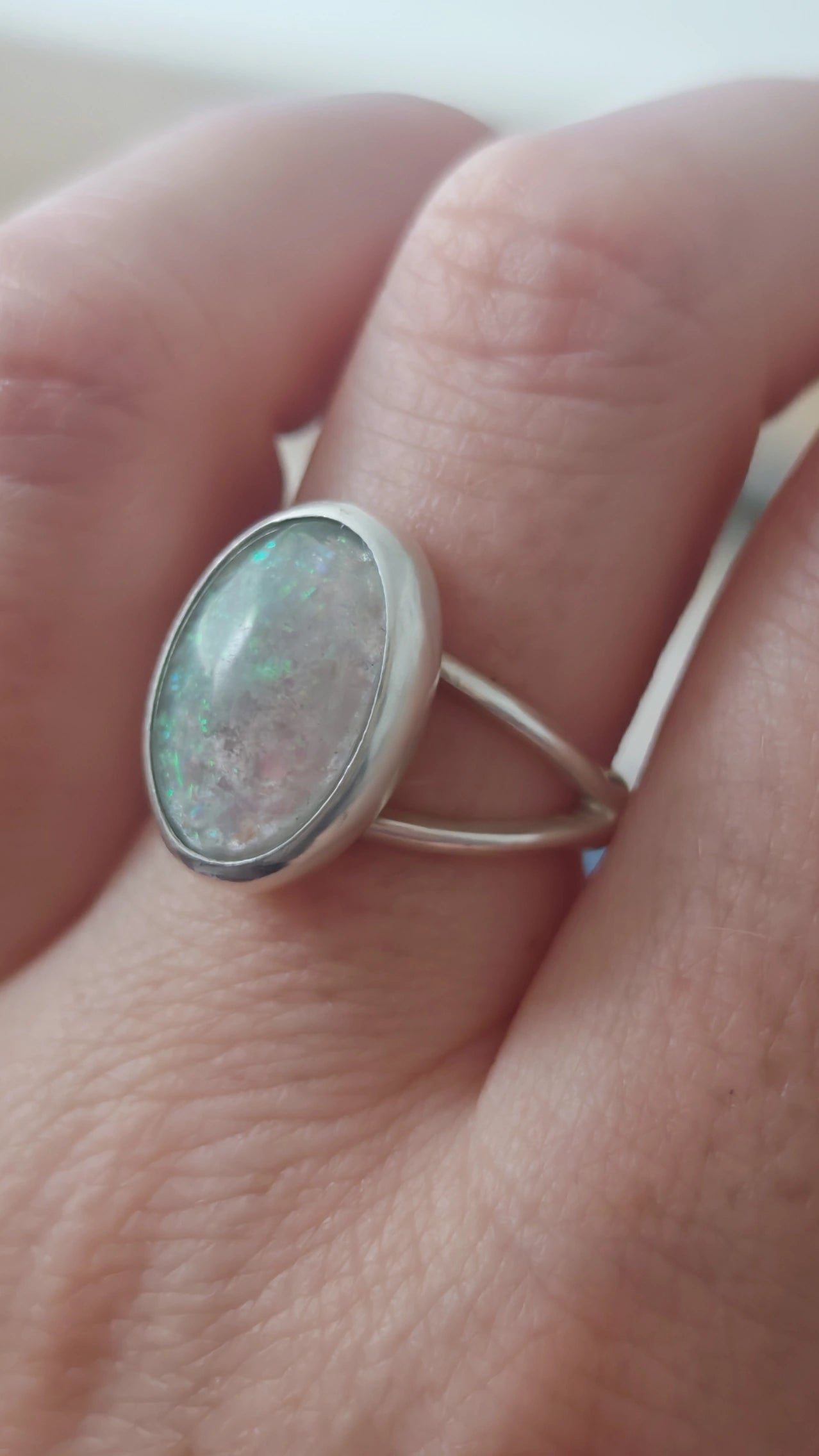 Large oval cremation split band ring