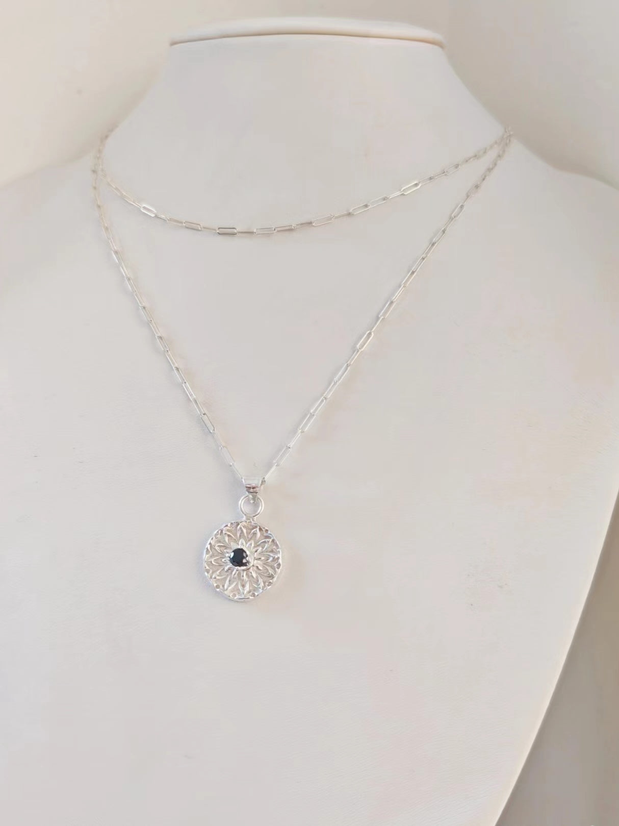 Double chain Aurora necklace