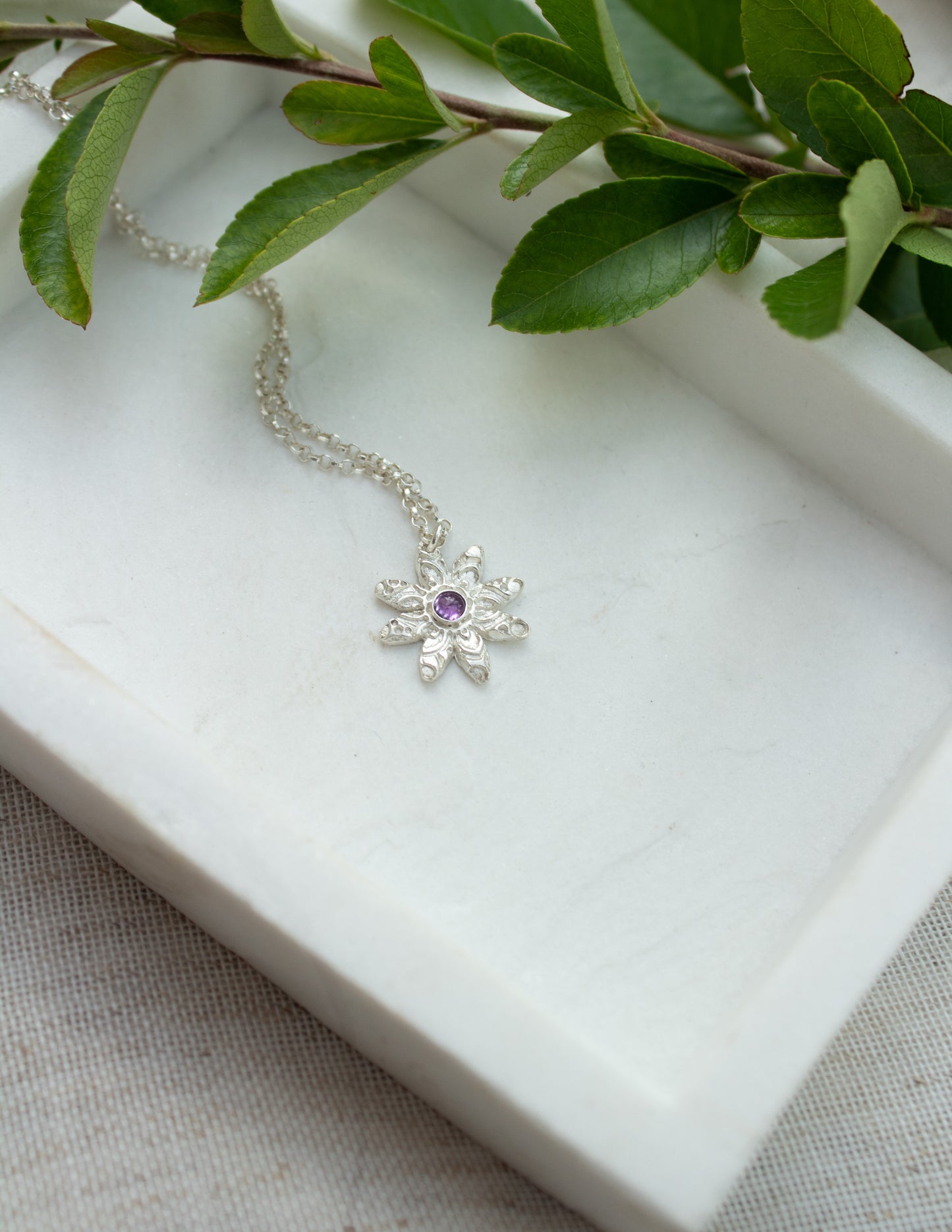 Birthstone Daisy necklace