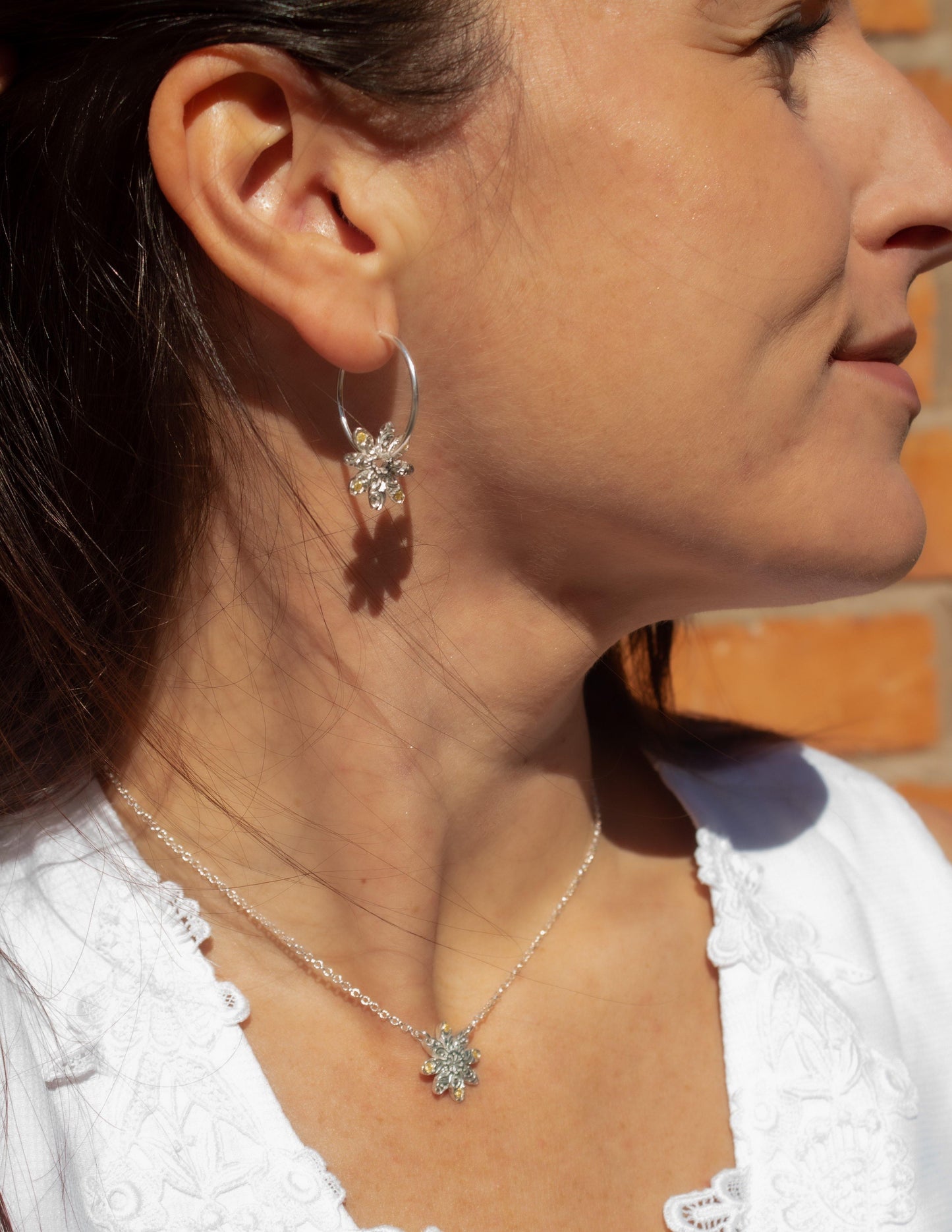 Daisy hoops - BlossomJewellery